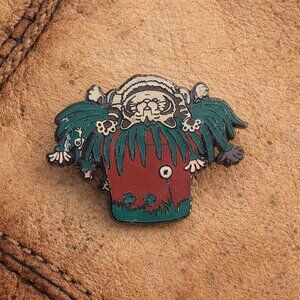 Gary Patterson Comical Cats Vintage 1990's Lazy Feline Lapel Pin